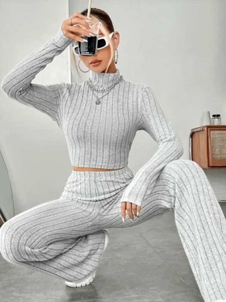 Stand Collar Navel T-shirt and Trumpet pants