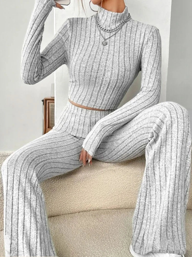 Stand Collar Navel T-shirt and Trumpet pants