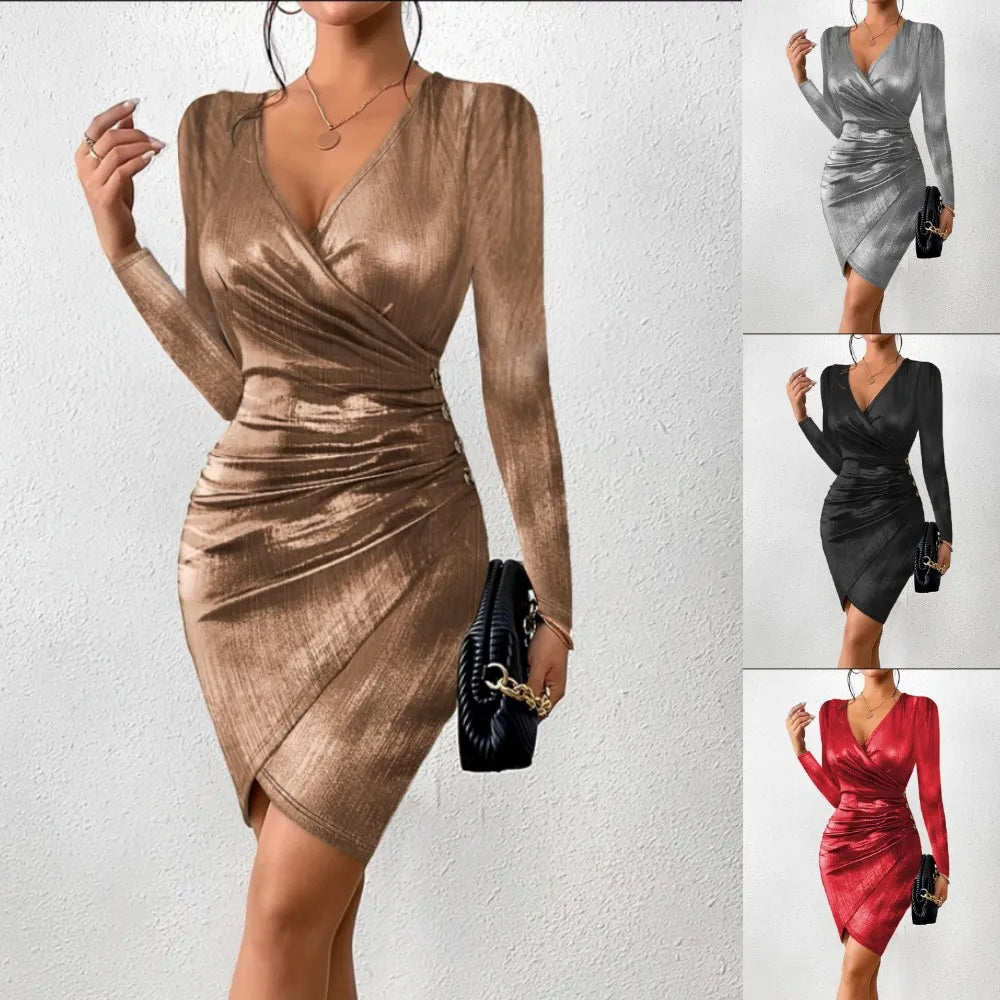 Stand out in this sexy mini dress, ideal for parties.